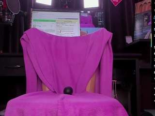 RaissaSky live cam preview