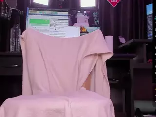 RaissaSky's Live Sex Cam Show