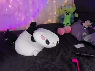 NanaLeon's Live Sex Cam Show