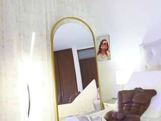 sophiamiller98's CamSoda show and profile