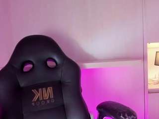 tamarazaki's CamSoda show and profile