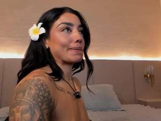 victoriabenedetti2 webcam model