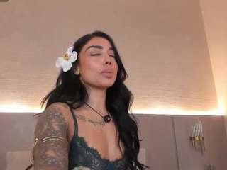 victoriabenedett... Live Webcam on CamSoda