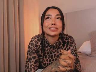 victoriabenedett... Live Webcam on CamSoda