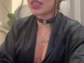 victoriabenedett... Live Webcam on CamSoda