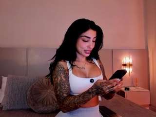 Live webcam model victoriabenedetti2 on Soda Cams