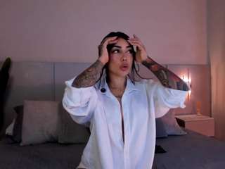 victoriabenedett... Live Webcam on CamSoda