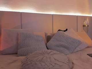victoriabenedett... Live Webcam on CamSoda