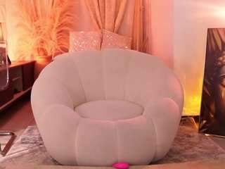 victoriabenedetti2 live cam