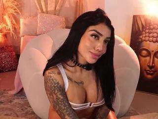 Vicky live cam preview