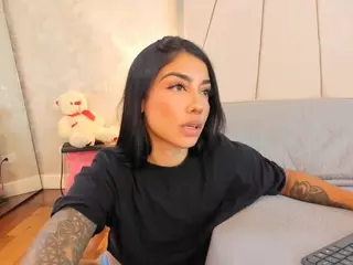 VIctoriabenedetti2's Live Sex Cam Show