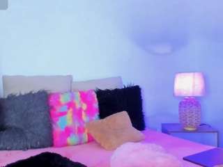 adelinee-18 Live Webcam on {site_name}