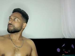 bbcblackhot33 webcam model