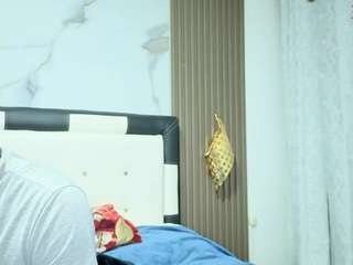 bbcblackhot33 webcam model
