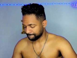 bbcblackhot33 webcam model