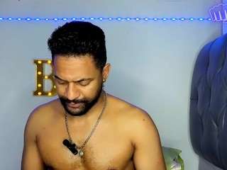 bbcblackhot33 Live Webcam on CamSoda