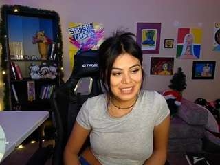 katinyellow Live Webcam on CamSoda