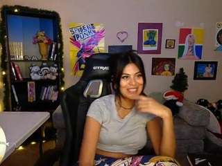 katinyellow Live Webcam on CamSoda