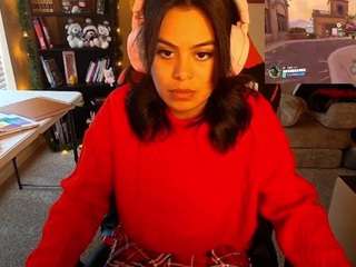 Live webcam model katinyellow on Soda Cams