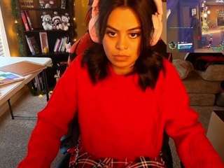 Live webcam model katinyellow on Soda Cams