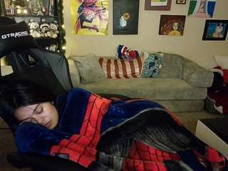 Live webcam model katinyellow on Soda Cams