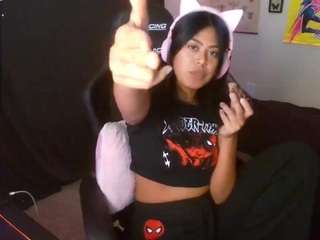 katinyellow live webcam show