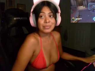 katinyellow Live Webcam on CamSoda