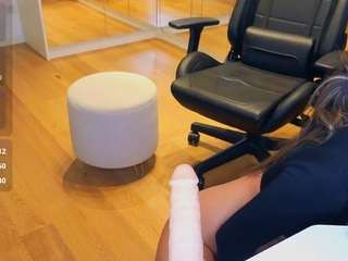 mileysin1111 webcam model