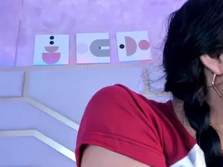 Nicolle's Live Sex Cam Show