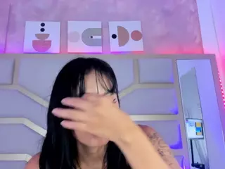 Nicolle's Live Sex Cam Show