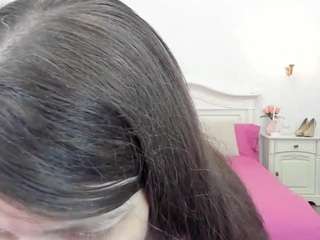 carolinaester from camsoda