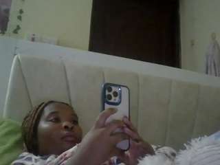 makenadoll001's CamSoda show and profile