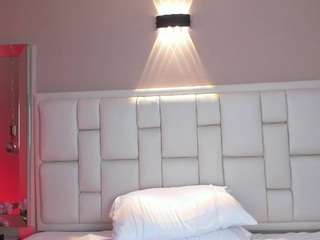 jessy-evanss's CamSoda show and profile