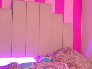 KittyNicolle live cam preview