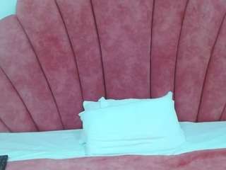 chloe-angel live cam preview