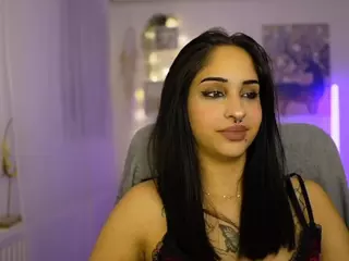 EveSweet18's Live Sex Cam Show