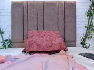 J U L I E T A's Live Sex Cam Show