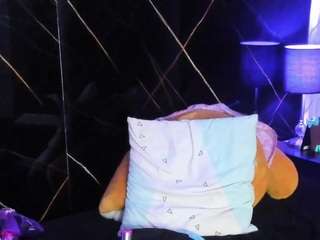 kiimberly-cute Live Webcam on CamSoda