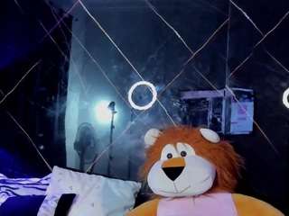 kiimberly-cute Live Webcam on CamSoda