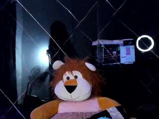 kiimberly-cute webcam