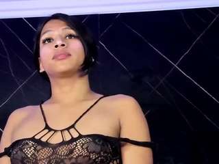 kiimberly-cute webcam