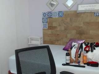 kyliebenson Live Webcam on CamSoda