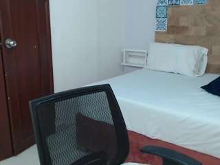 kyliebenson Spank live webcam