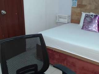 kyliebenson Live Webcam on CamSoda