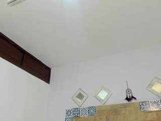 kyliebenson's CamSoda show and profile