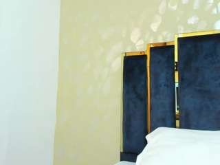 kyliebenson live cam profile