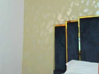 kyliebenson live cam profile