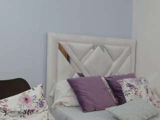 kyliebenson's live room