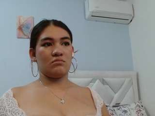 KylieBenson live cam preview