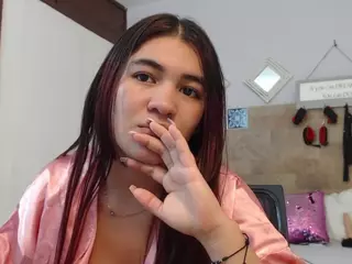 KylieBenson's Live Sex Cam Show